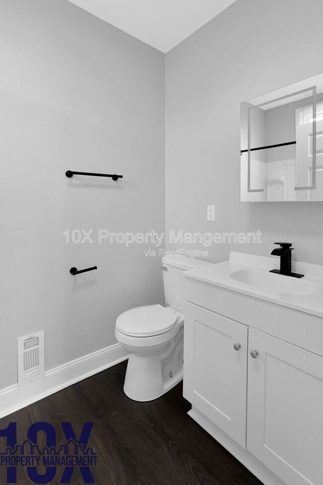 Building Photo - 1805 S 6th St