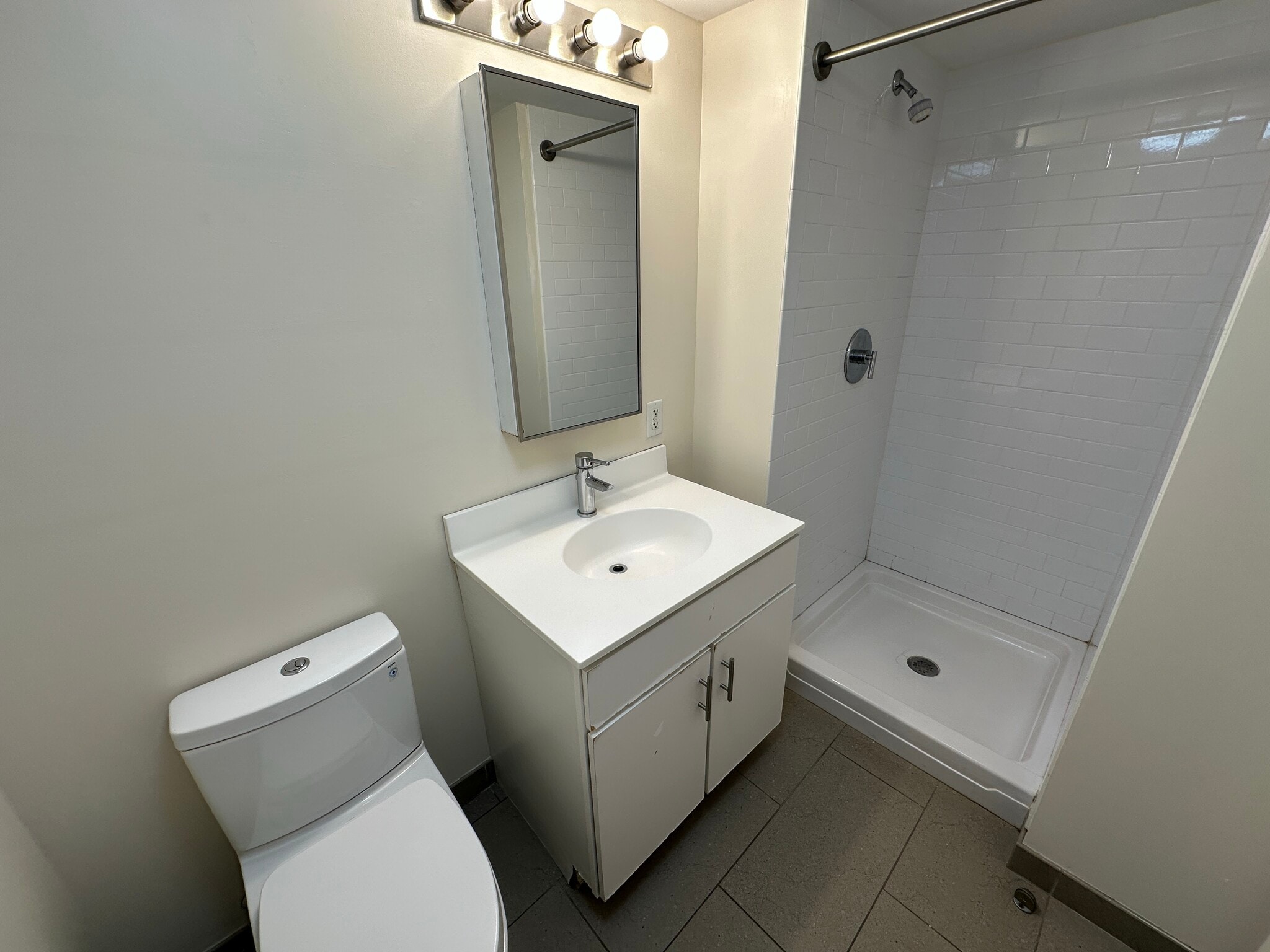 Building Photo - 19 Winter St