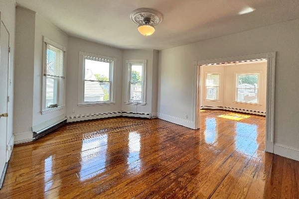 Building Photo - 335 Beacon St