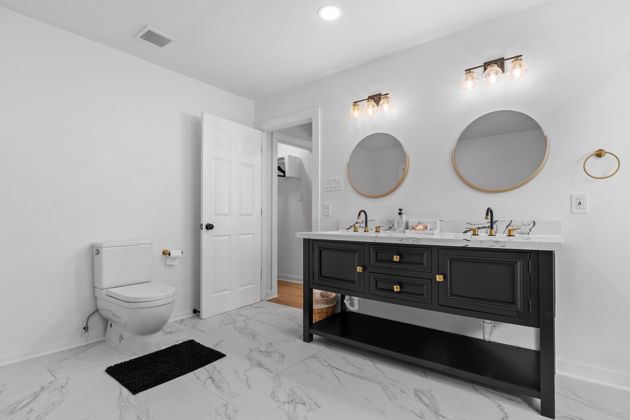 Building Photo - 5515 Cannonway Dr