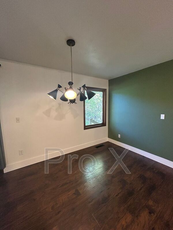 Building Photo - 6 Lambeth Cir