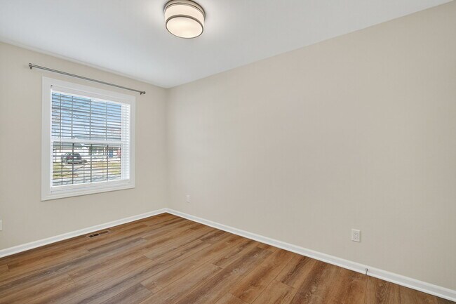 Bedroom 2 - 5428 Norris St