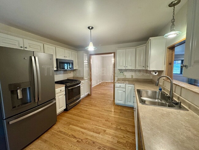 Building Photo - 206 Forest Park Pl