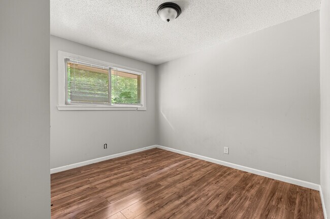 Building Photo - 3419 Mountain Terrace St