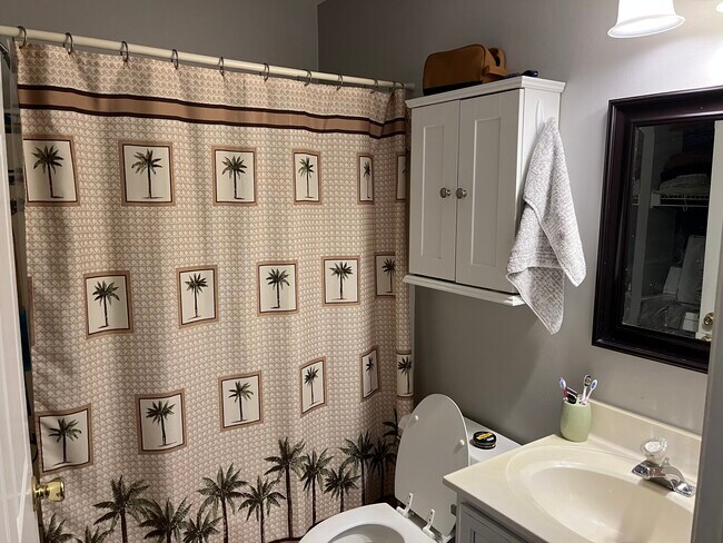 Building Photo - 276 Isle Of Pines Rd