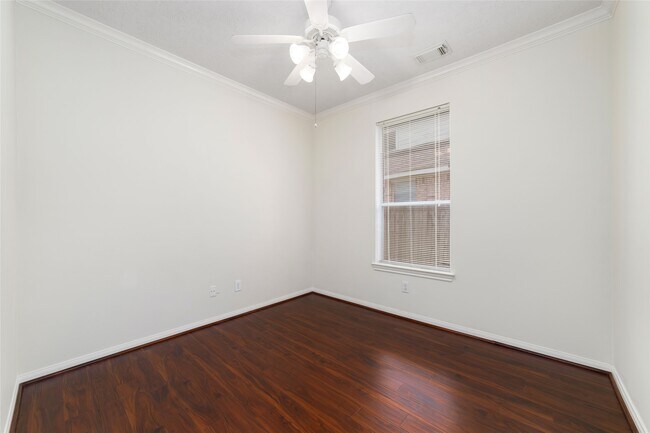 Building Photo - 10603 White Bridge Ln