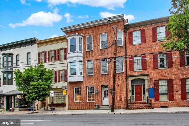 Building Photo - 110 Baltimore St