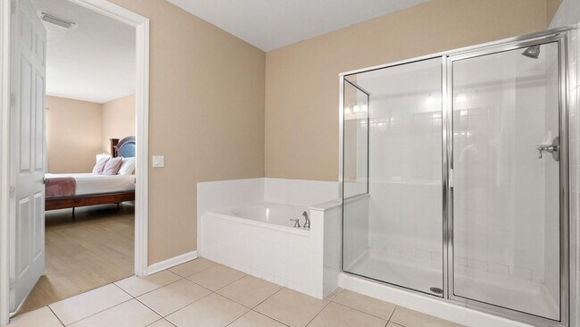 Building Photo - 5037 Shoreway Loop