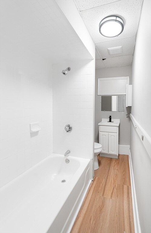 Building Photo - 168 Lunenburg St