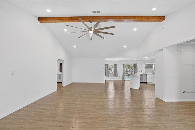 Building Photo - 15047 Woodbury Rd