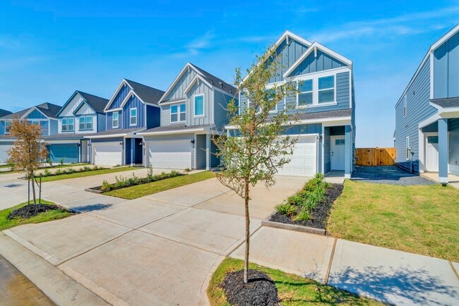 Building Photo - 10316 Penryn Frst Trl