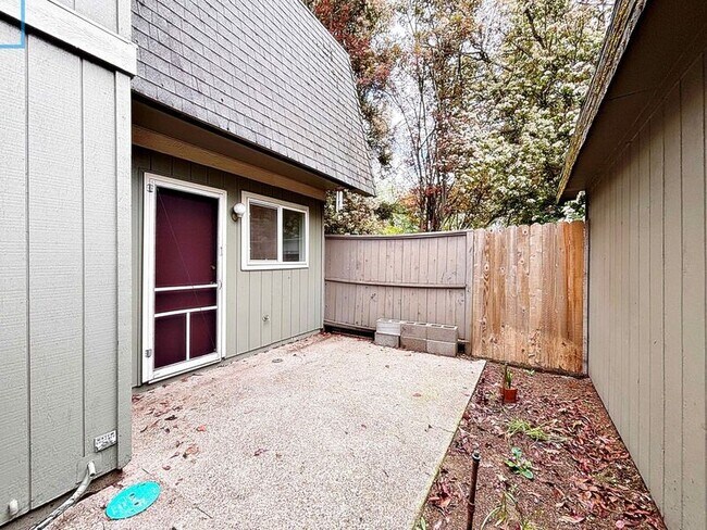Building Photo - 1500 Norkenzie Rd