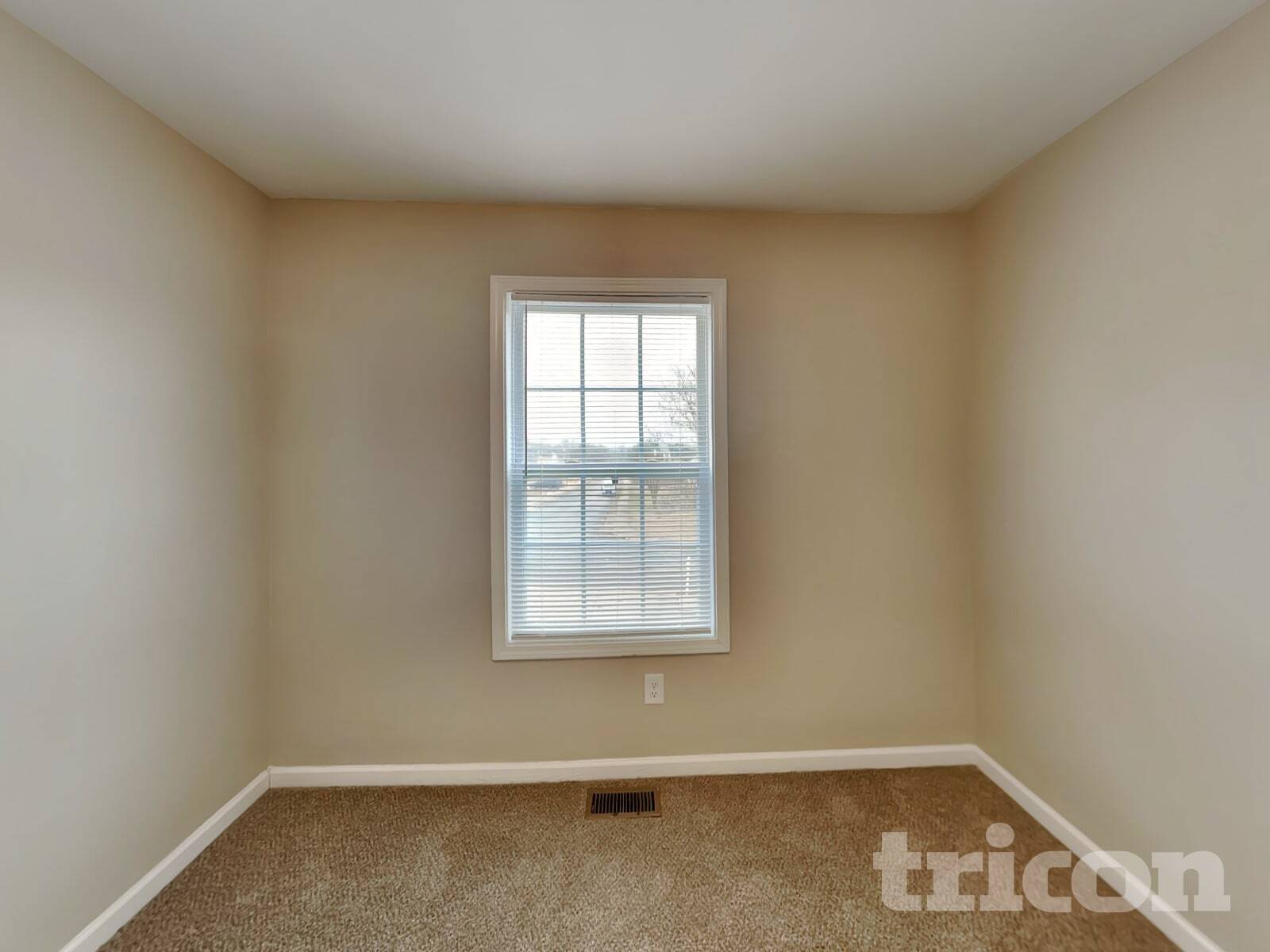 Building Photo - 6655 Breckenridge Dr