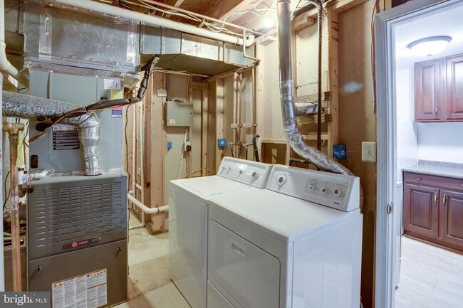 Building Photo - 13616 Northbourne Dr