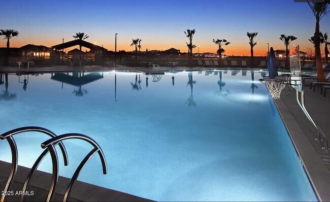 Building Photo - 9025 W Denton Ln