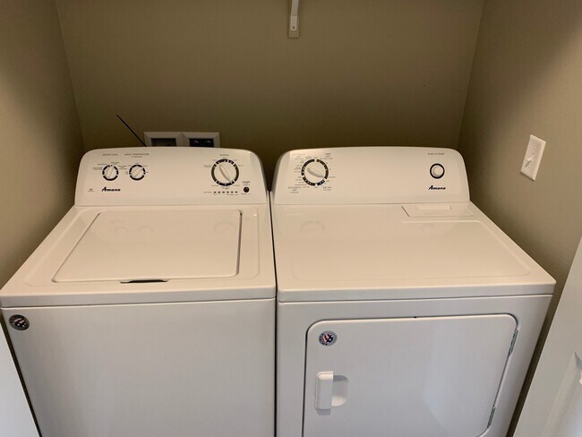 Washer/Dryer - White Oak