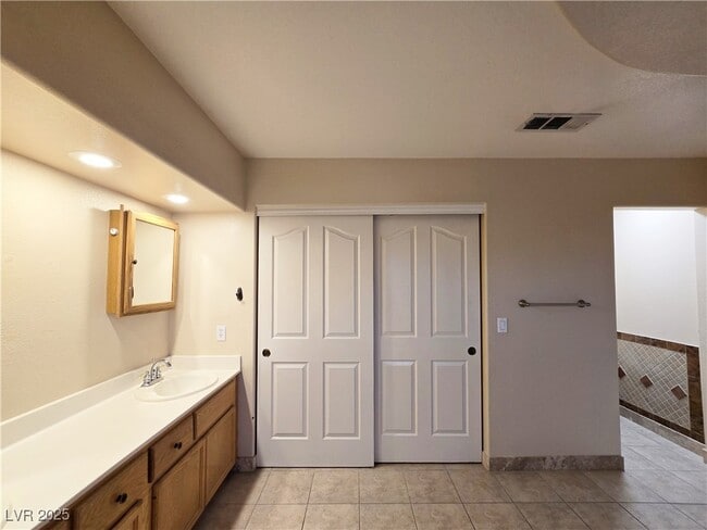 Building Photo - 3697 Ferndale Cove Dr