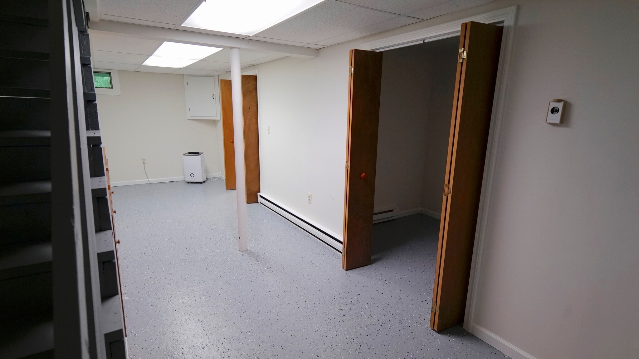 Building Photo - 64 Crystal Ln