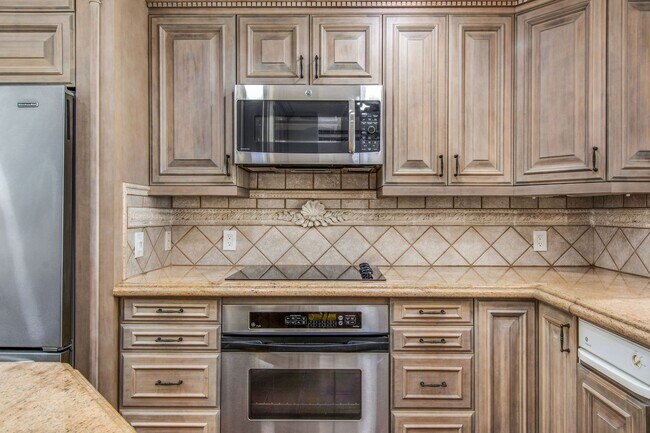 Building Photo - Stunning Ocean Front Oasis! 3 bedroom 2 bath condo with private steps to beach!