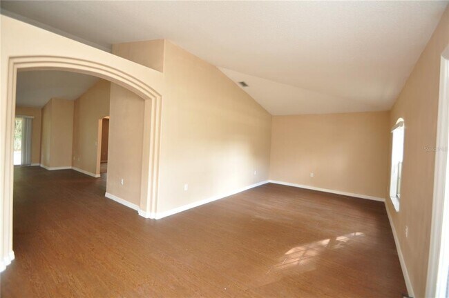 Building Photo - 65 Rolling Fern Dr