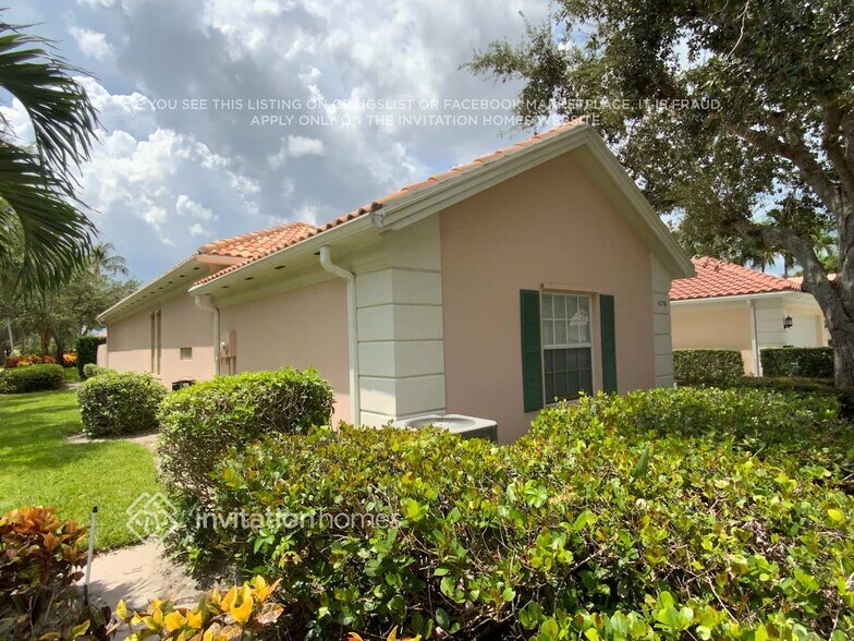 Building Photo - 4776 Temple Dr