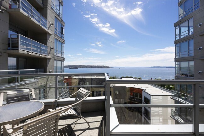 Building Photo - 2929 1st Ave