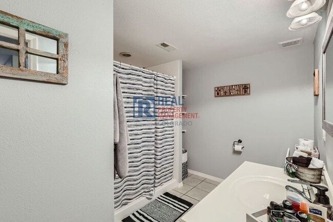 Building Photo - 1511 Scott Canyon Ln