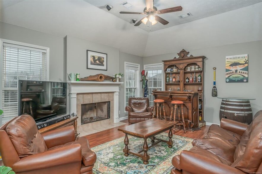 Building Photo - 9211 Hanston Pl