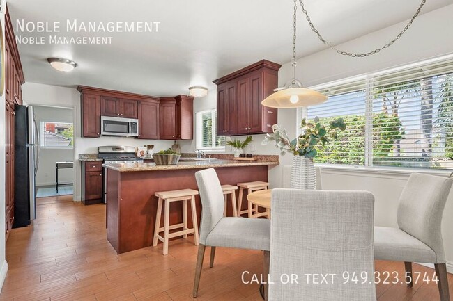 Building Photo - 700 S Yorba St