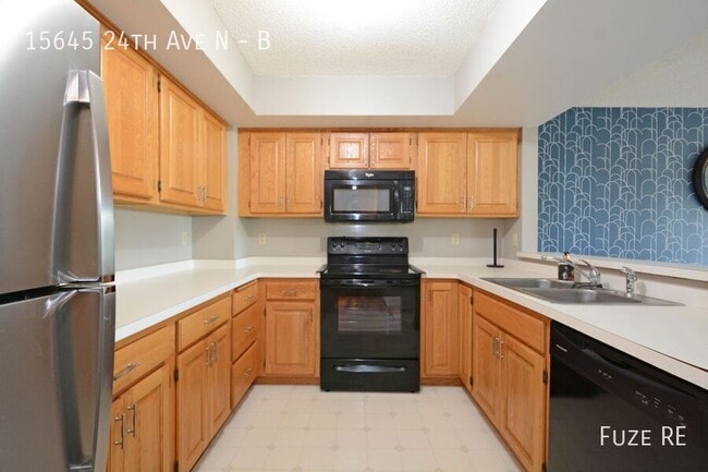 Building Photo - 15645 24th Ave N