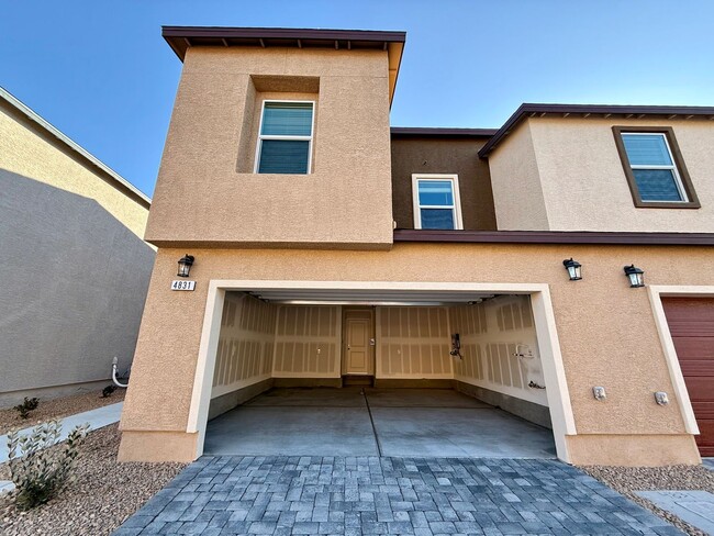 Building Photo - Brand-New Townhome for Rent in the Highly ...