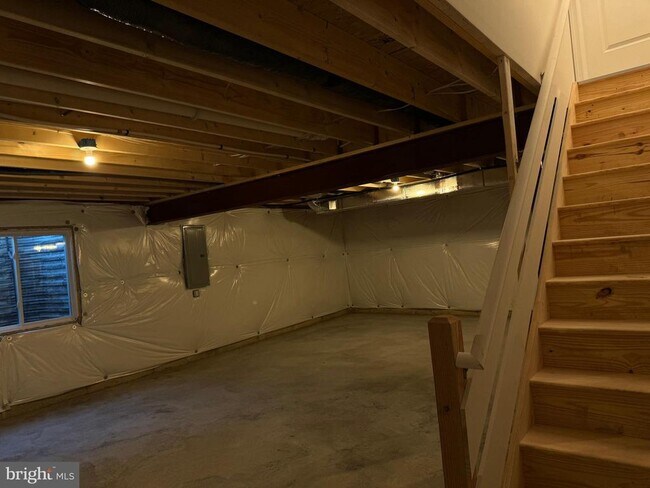 Building Photo - 7 Long Bnd Dr