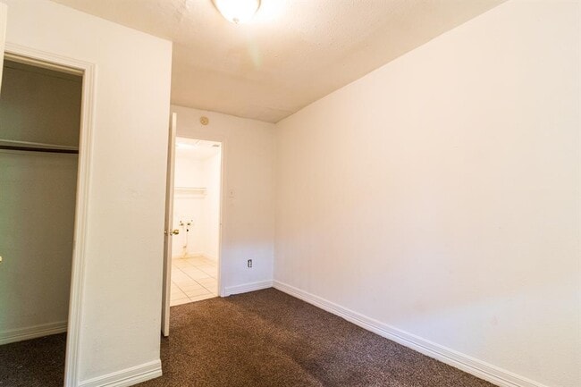 Building Photo - 4634 Clover St