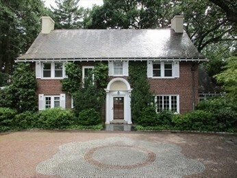 Building Photo - 115 Aspen Ave