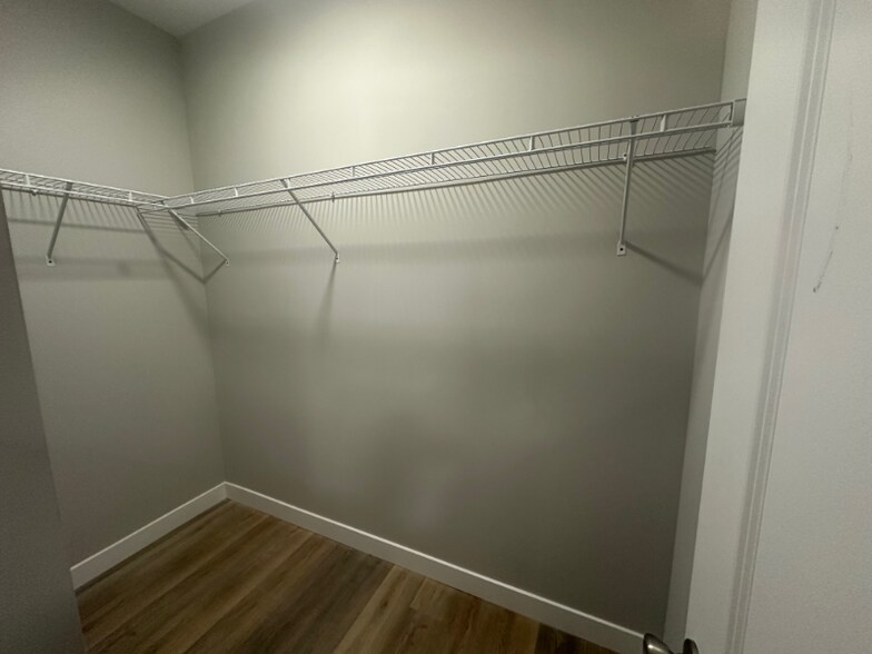 Building Photo - 2612 Boulevard Pl