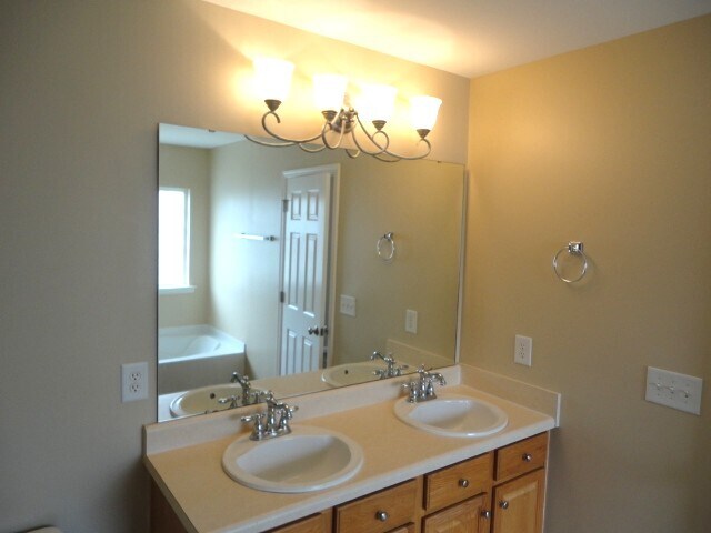 Building Photo - 238 Larktree Ln
