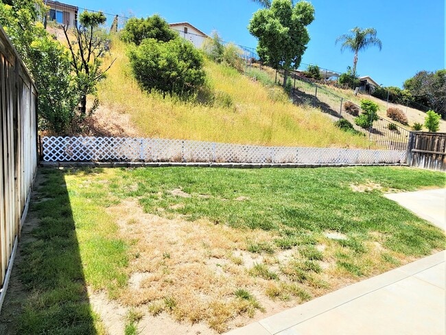 Building Photo - Great Single Story Home McVicker Canyon Hi...