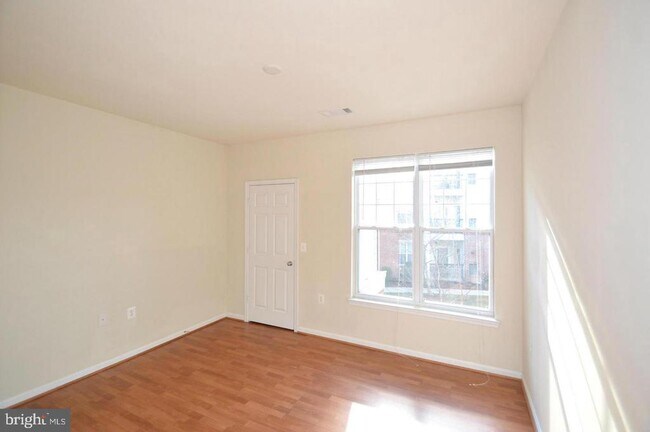 Building Photo - 11329 Aristotle Dr