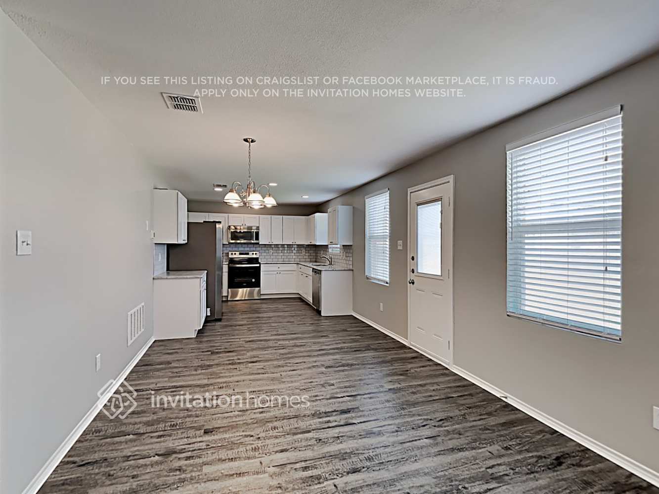 Building Photo - 1230 Sullivan Dr