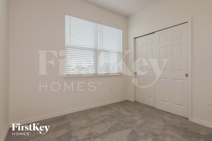 Building Photo - 190 Windsor Reserve Dr