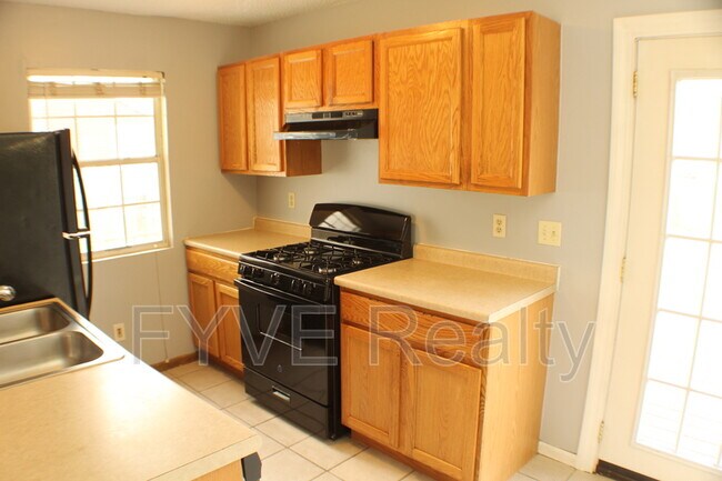 Building Photo - 4968 Silver Bow Dr