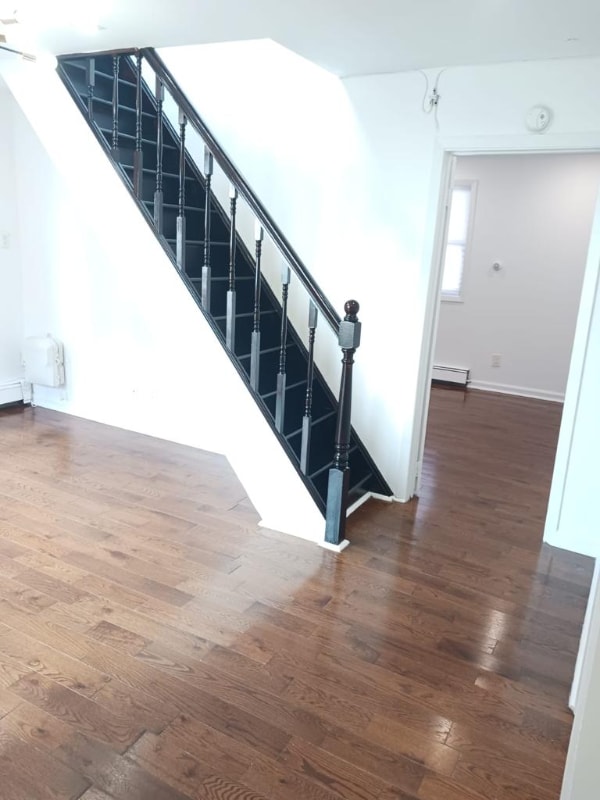 Building Photo - 131 street