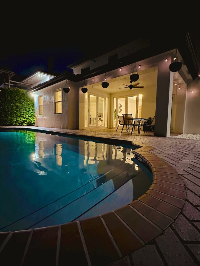 Building Photo - 15270 SW 115th Terrace