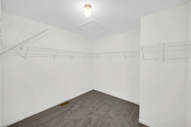 Building Photo - 1243 Waverly Dr