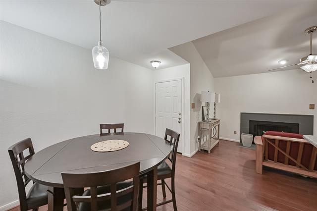 Building Photo - 2101 Friendly Dr