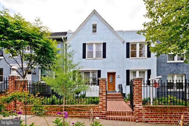 Primary Photo - 1109 Penn St NE