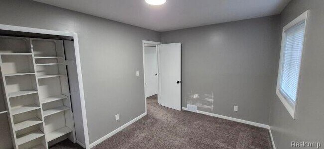 Building Photo - 6253 Cramlane Dr