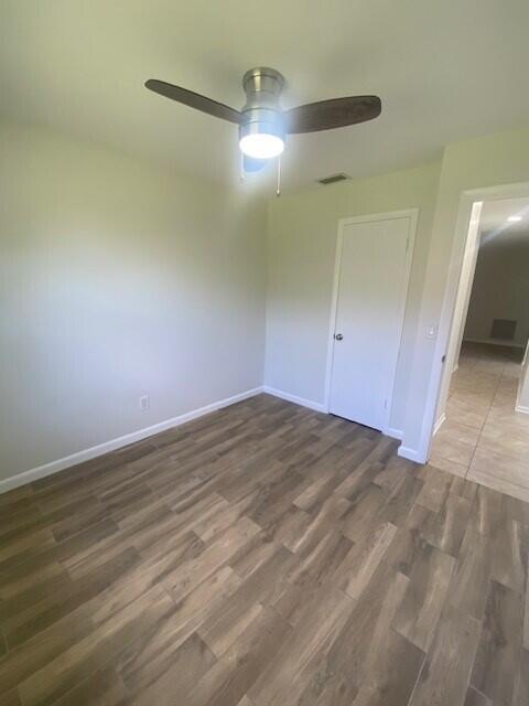 Building Photo - 1100 Cameo Cir