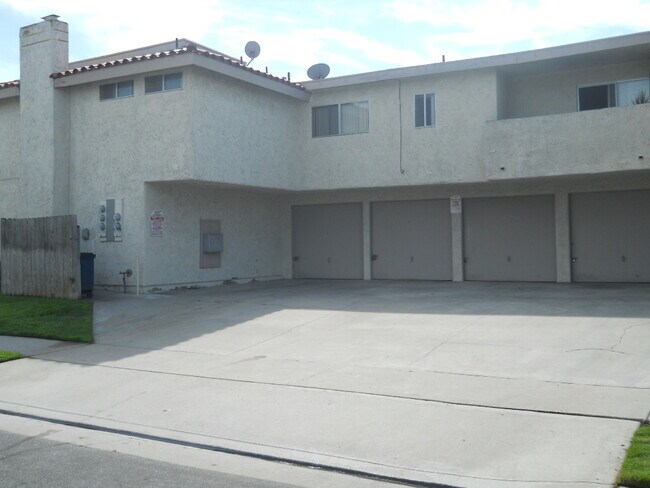 Building Photo - blanton16741