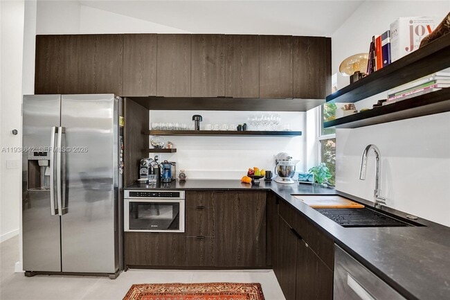 Building Photo - 648 Sand Creek Cir